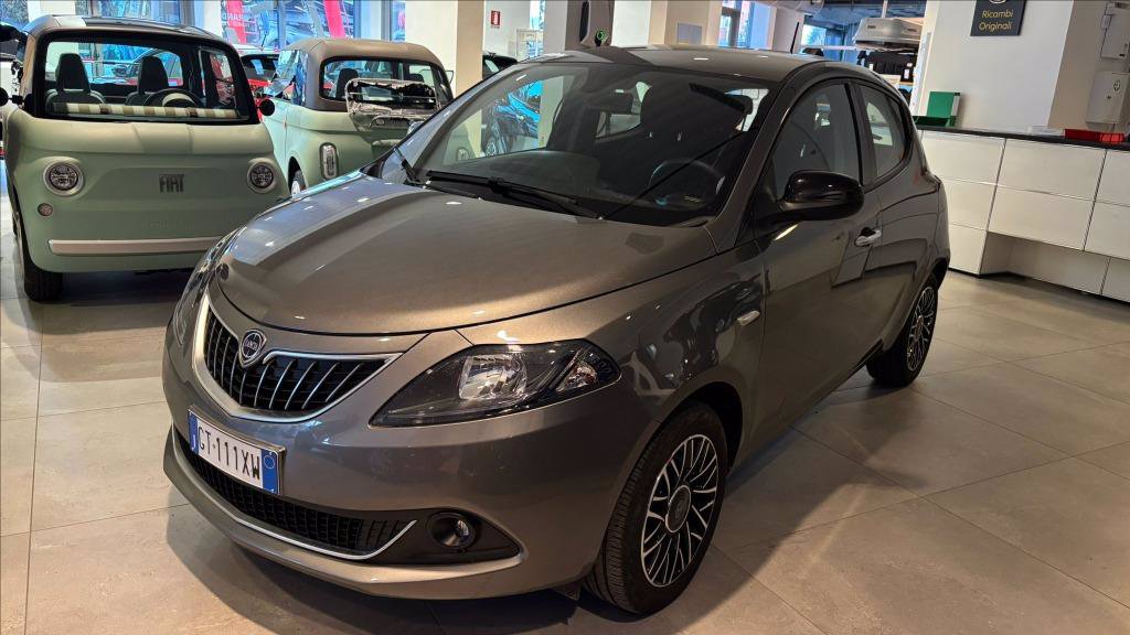 LANCIA Ypsilon 1.0 firefly hybrid Platino s&s 70cv