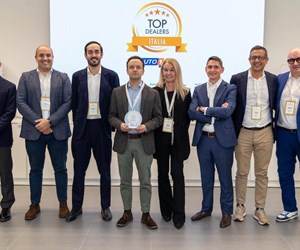 Photo 5900151769323473819 Y